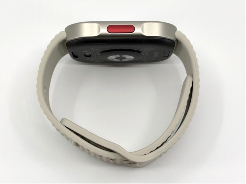 REDMI Watch 6 Liteの右側面にある赤いサイドボタン